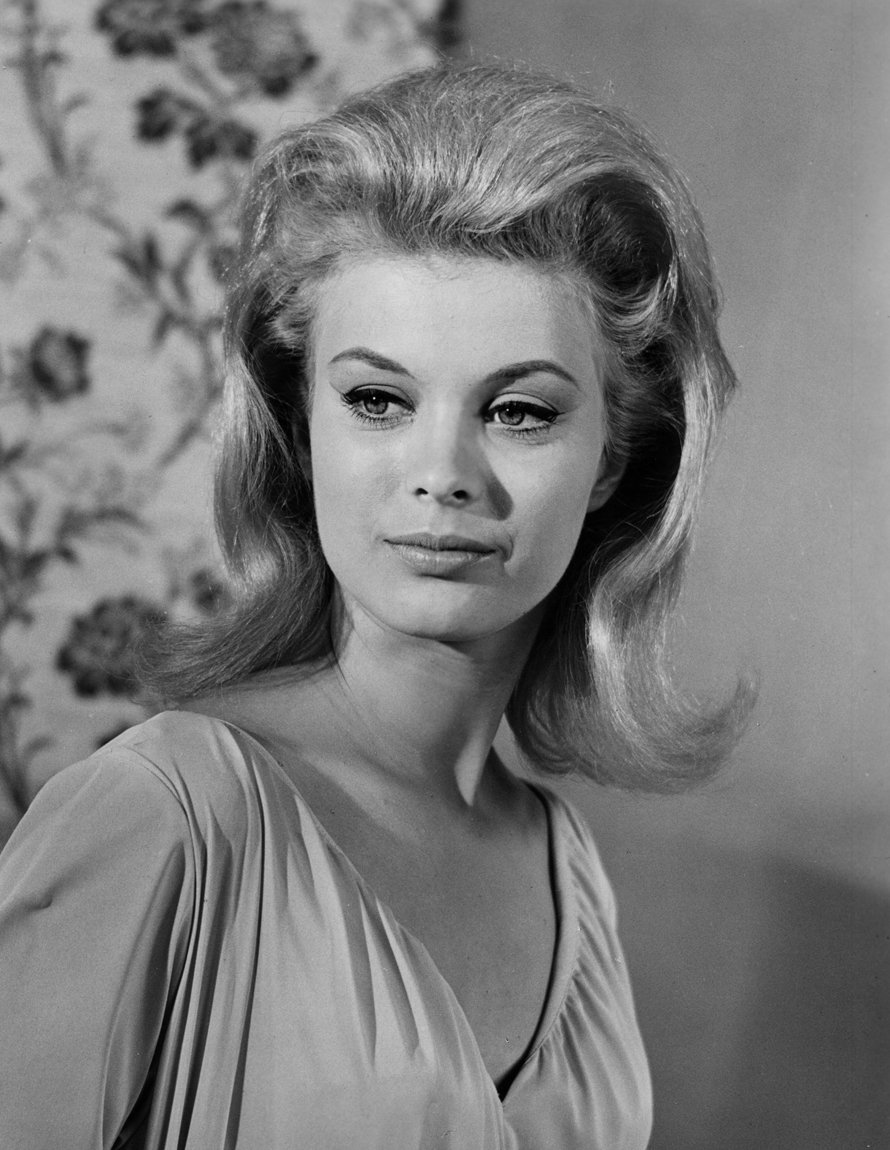 actor Marilyn Devin large photo