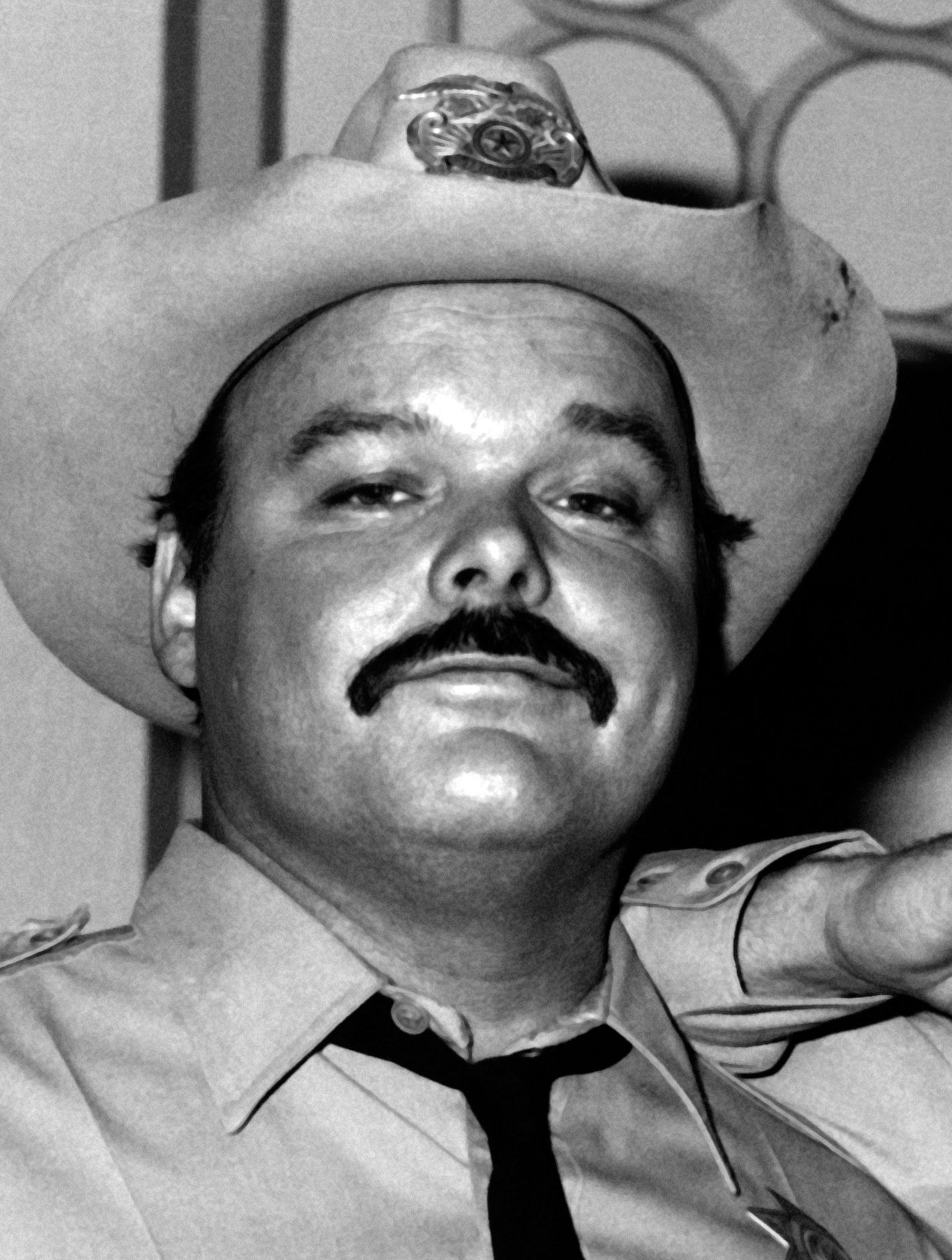 actor Mills Watson large photo