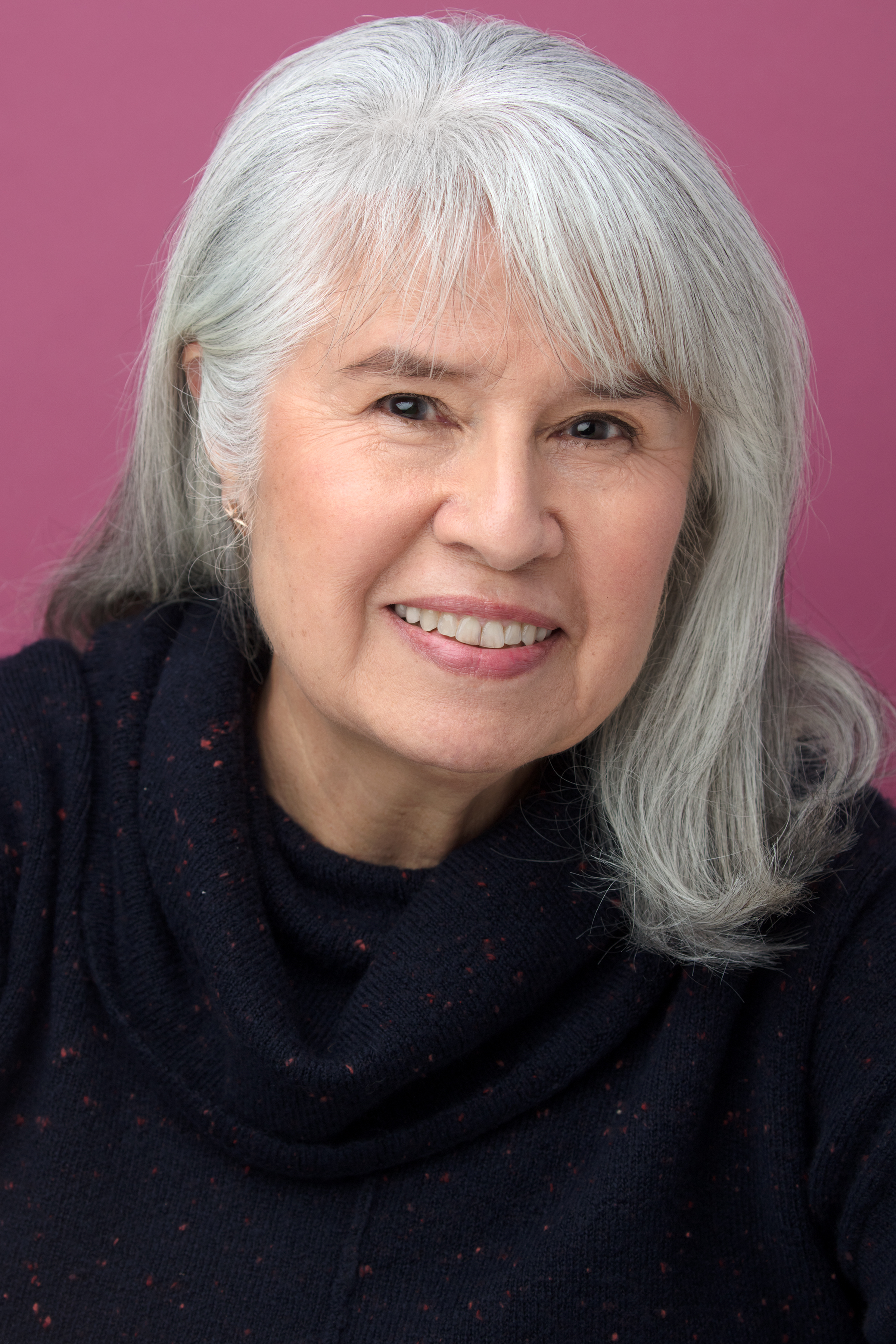 actor Christine Avila large photo