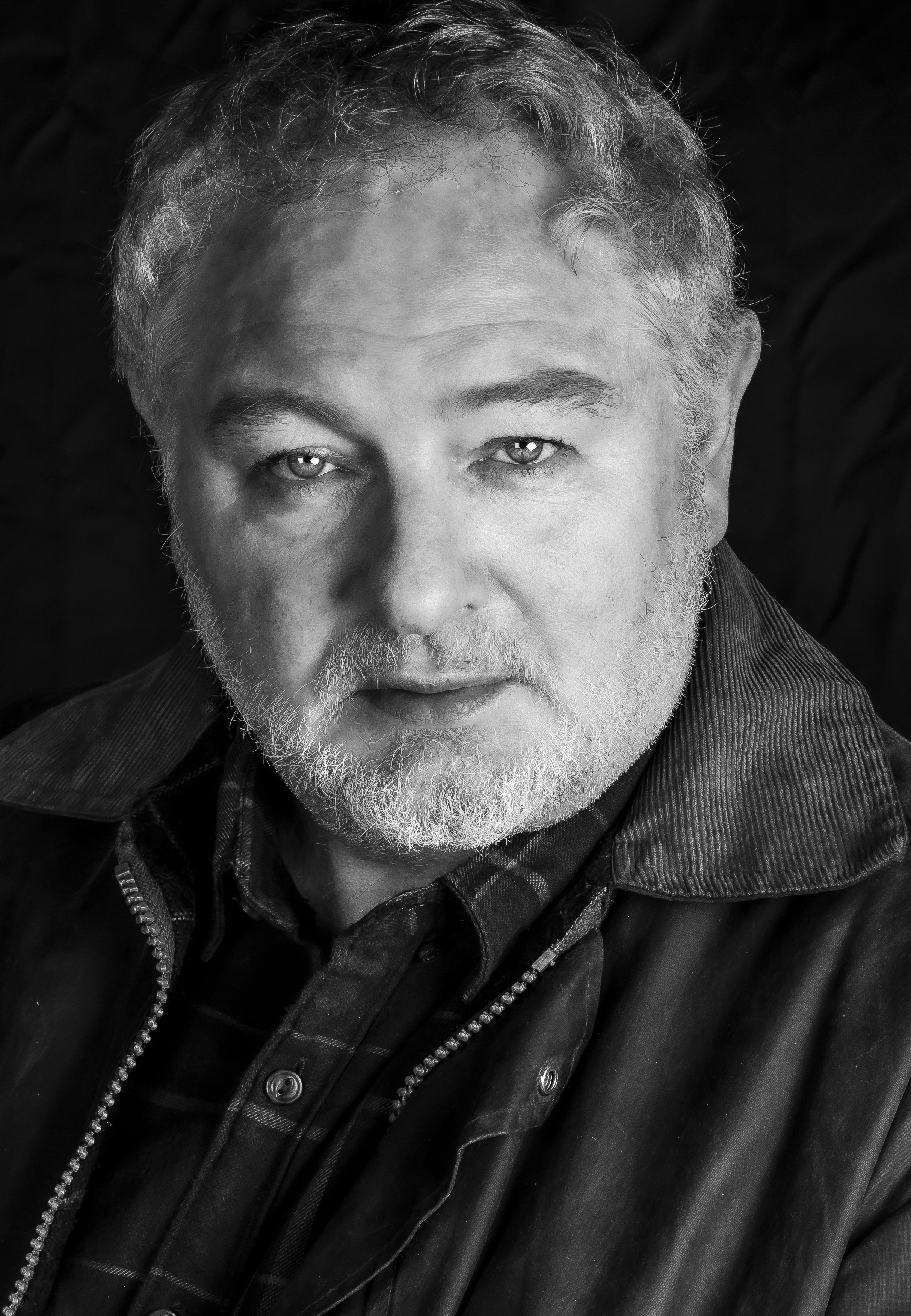 actor Adrian Galley large photo