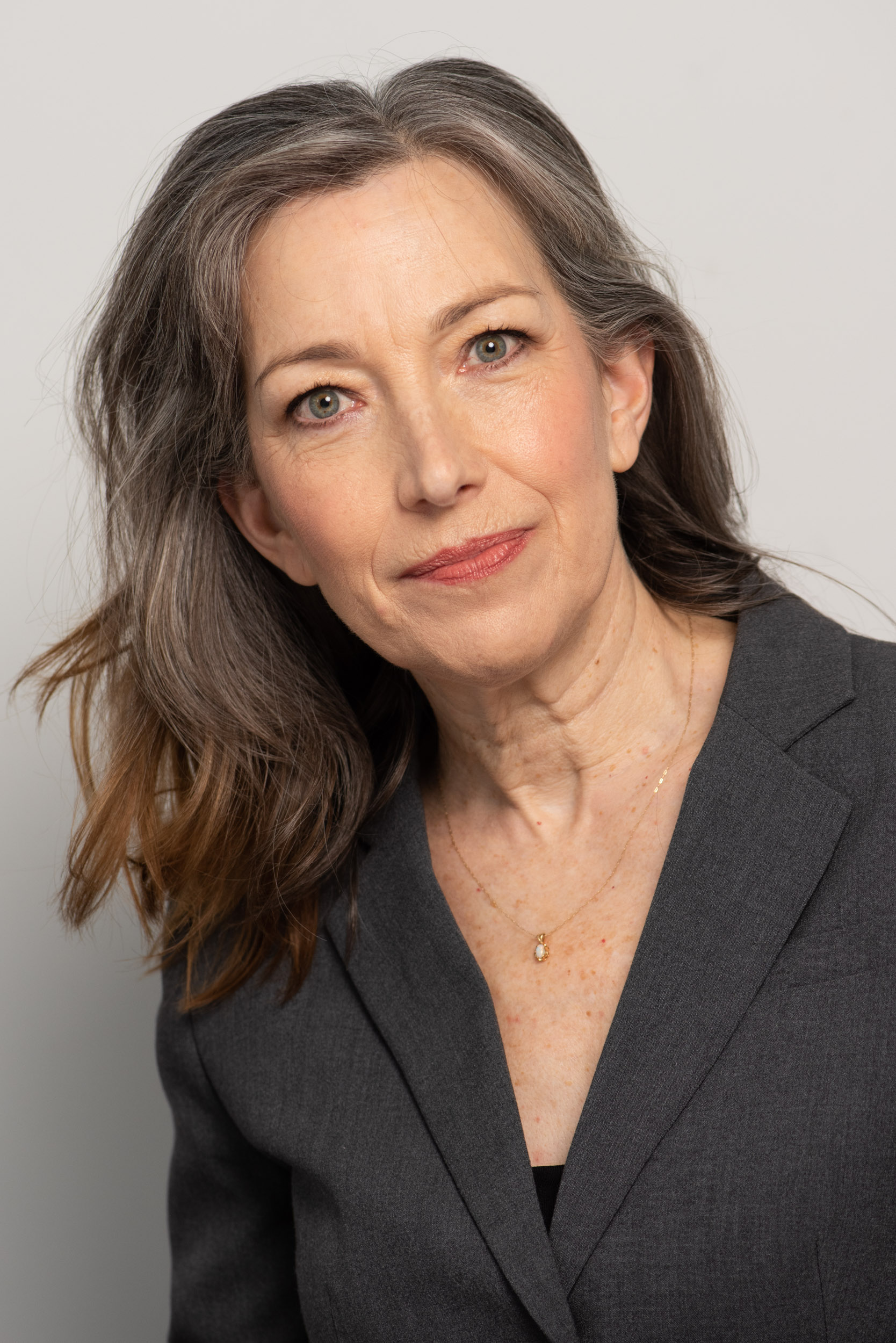 actor Denise Cormier large photo