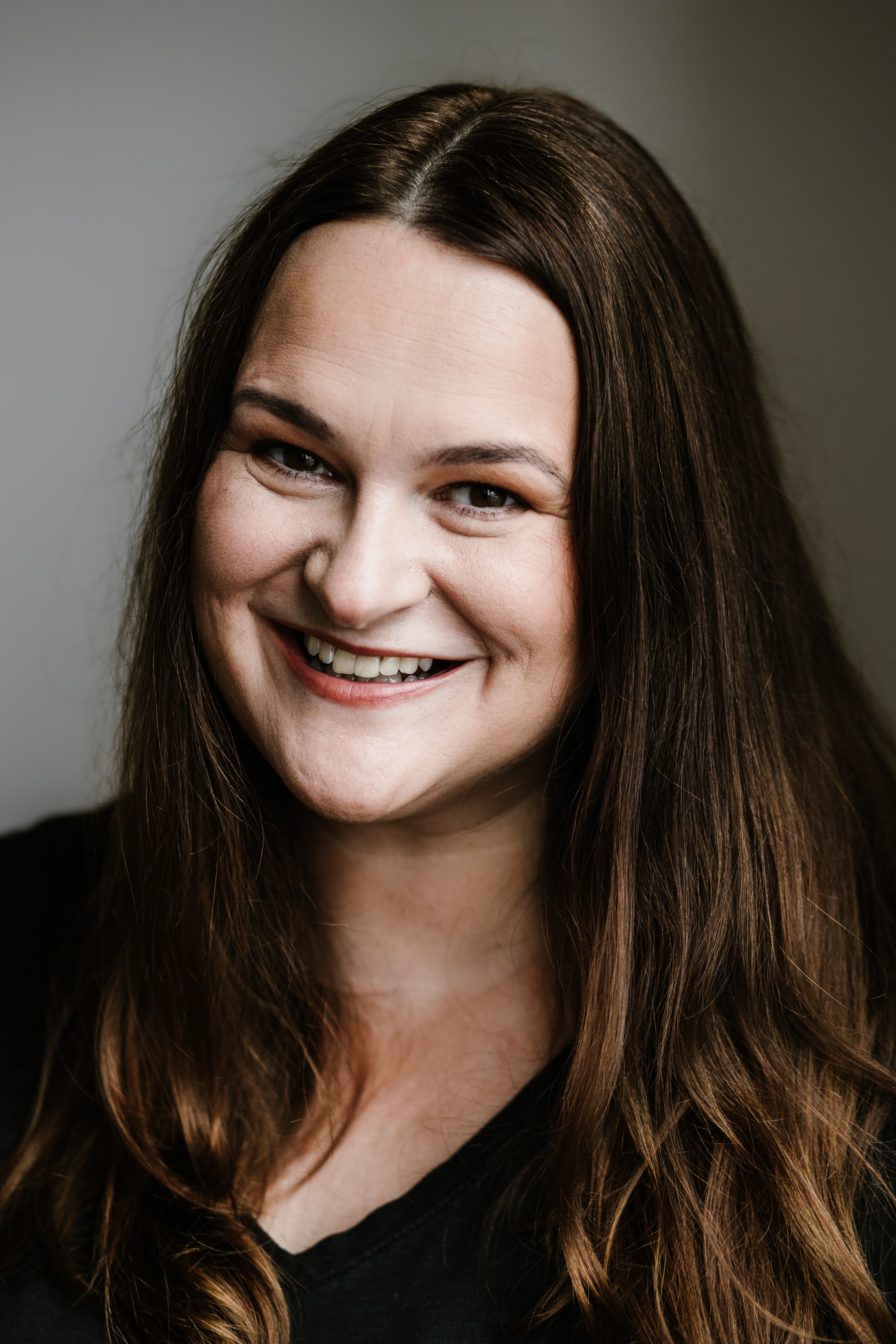 actor Emma Little Lawless large photo