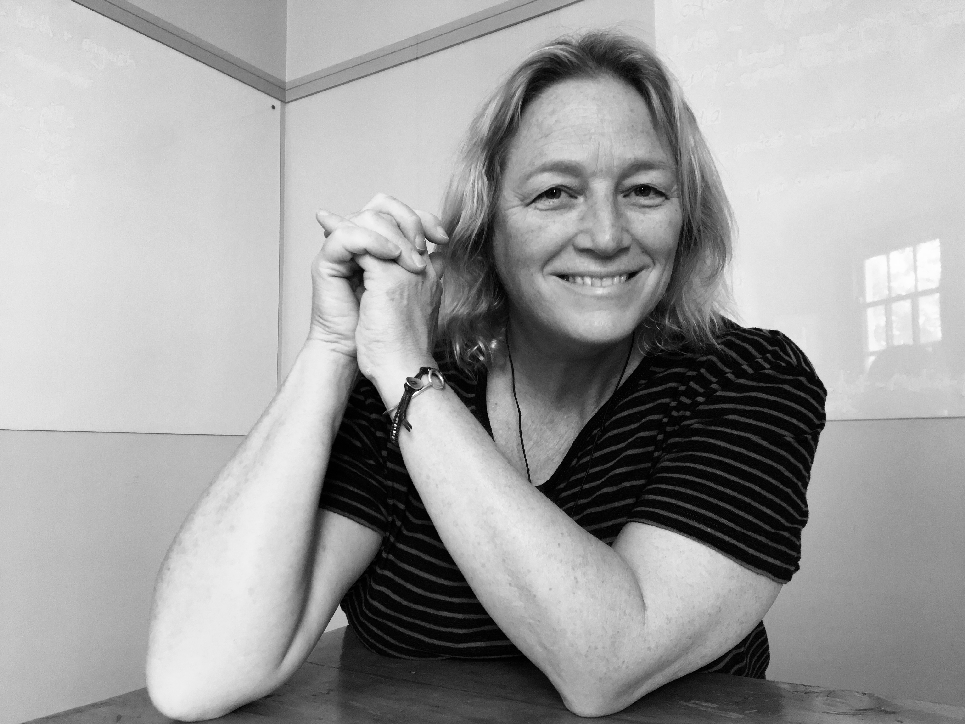 actor Sarah Walker large photo