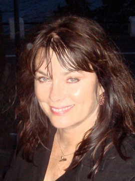 actor Nadya Wynd large photo