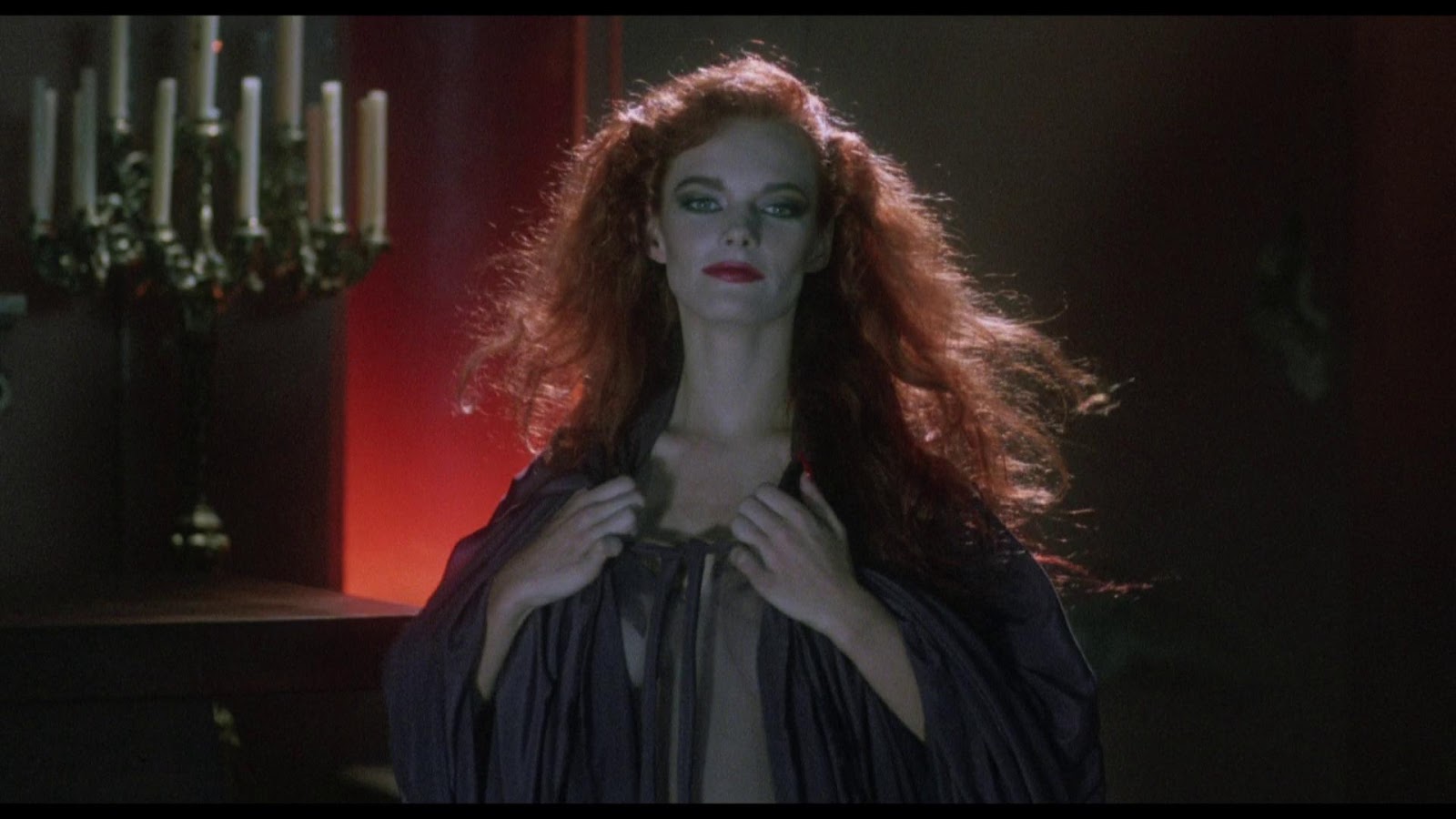 actor Nicole Fortier large photo