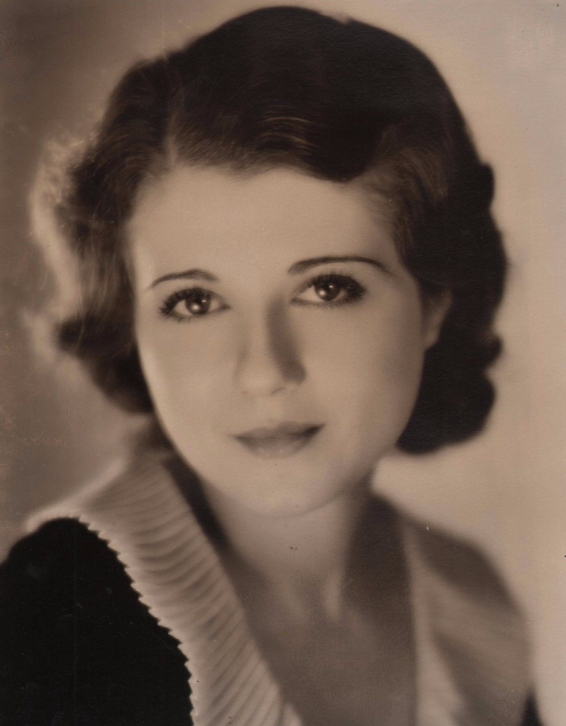 actor Sidney Fox large photo