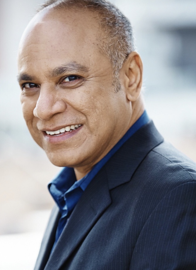 actor Ivan Smith large photo