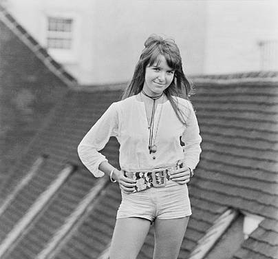 actor Verna Harvey large photo