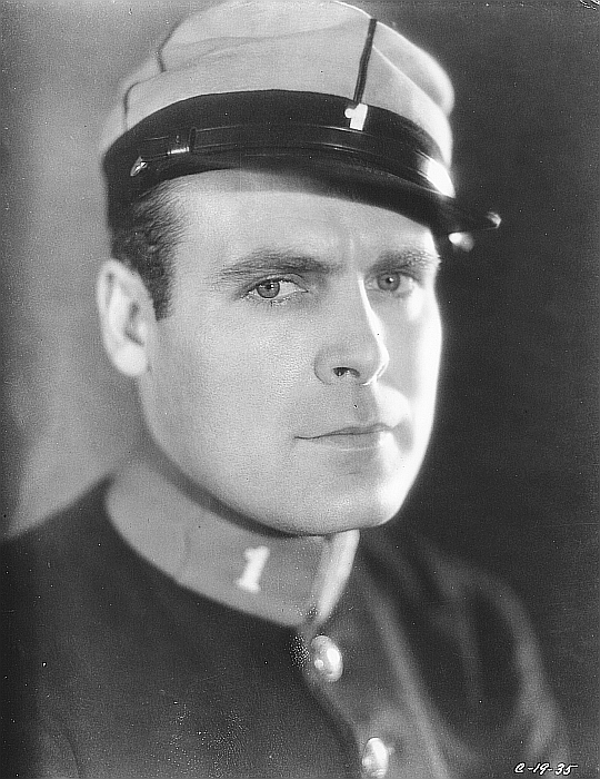 actor Ralph Graves large photo