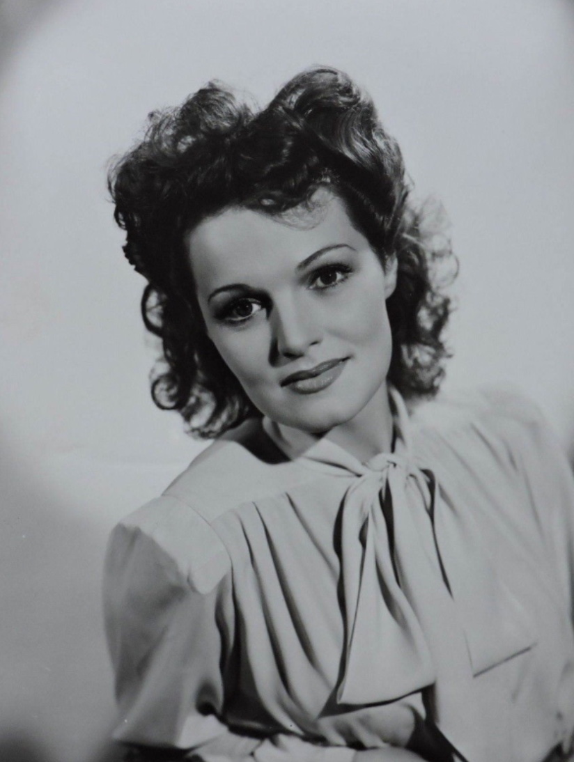 actor Linden Travers large photo