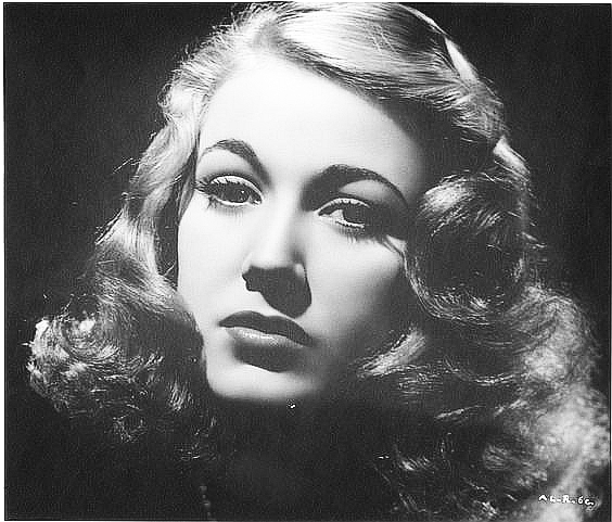 actor Elaine Shepard large photo