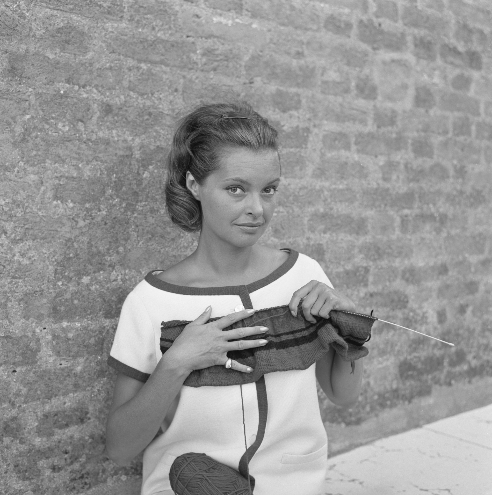 actor Nadja Tiller large photo