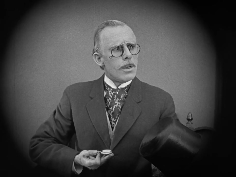 actor Wally Howe large photo