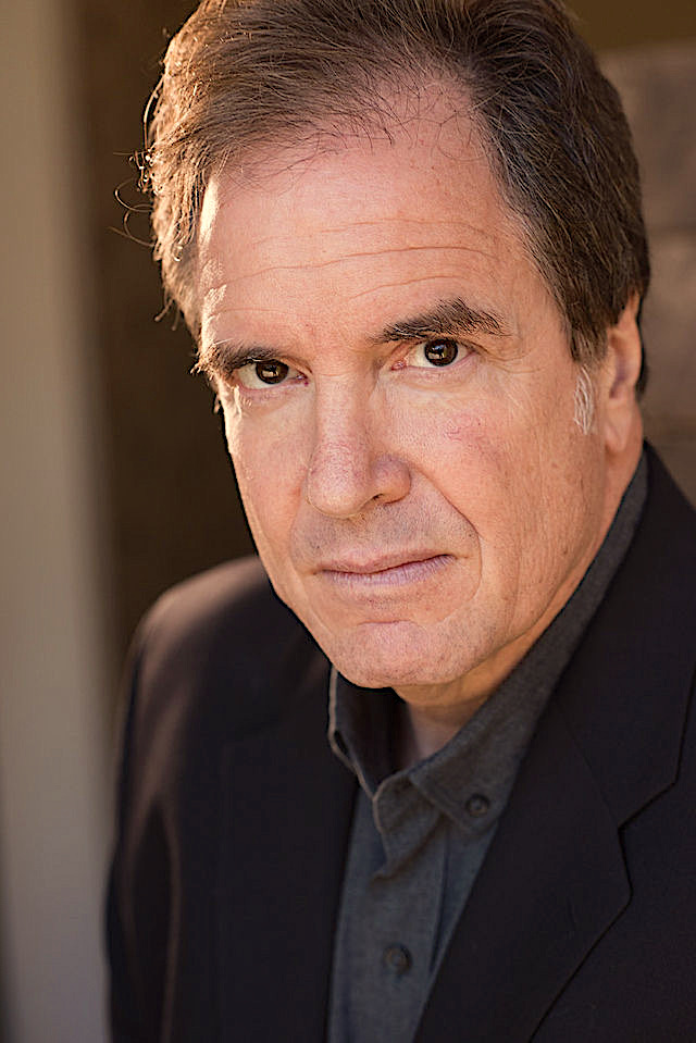 actor Angelo Tiffe large photo