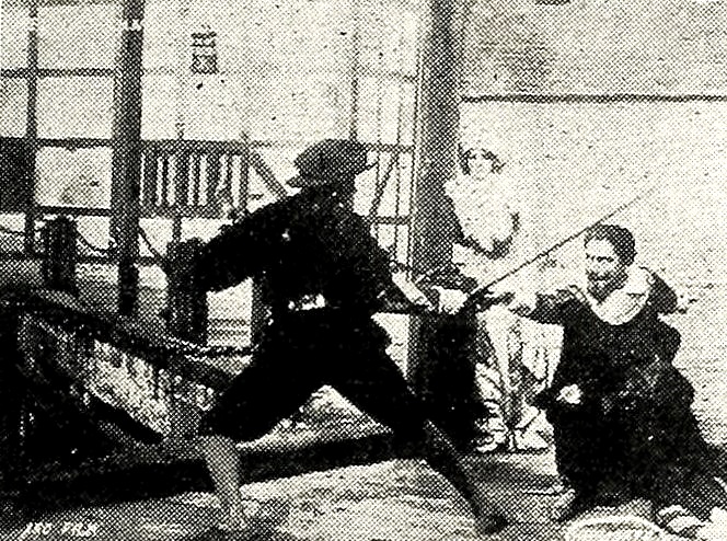 actor Hay Plumb large photo