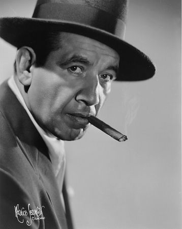 actor Mike Mazurki large photo