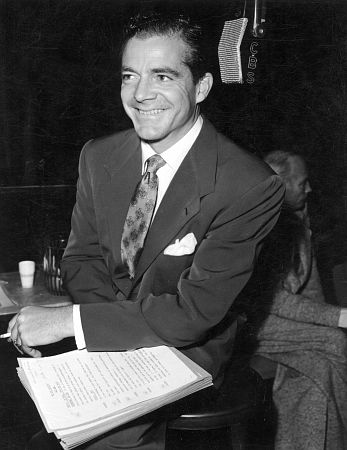 actor Dana Andrews large photo