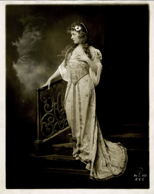 actor Olive Tell large photo