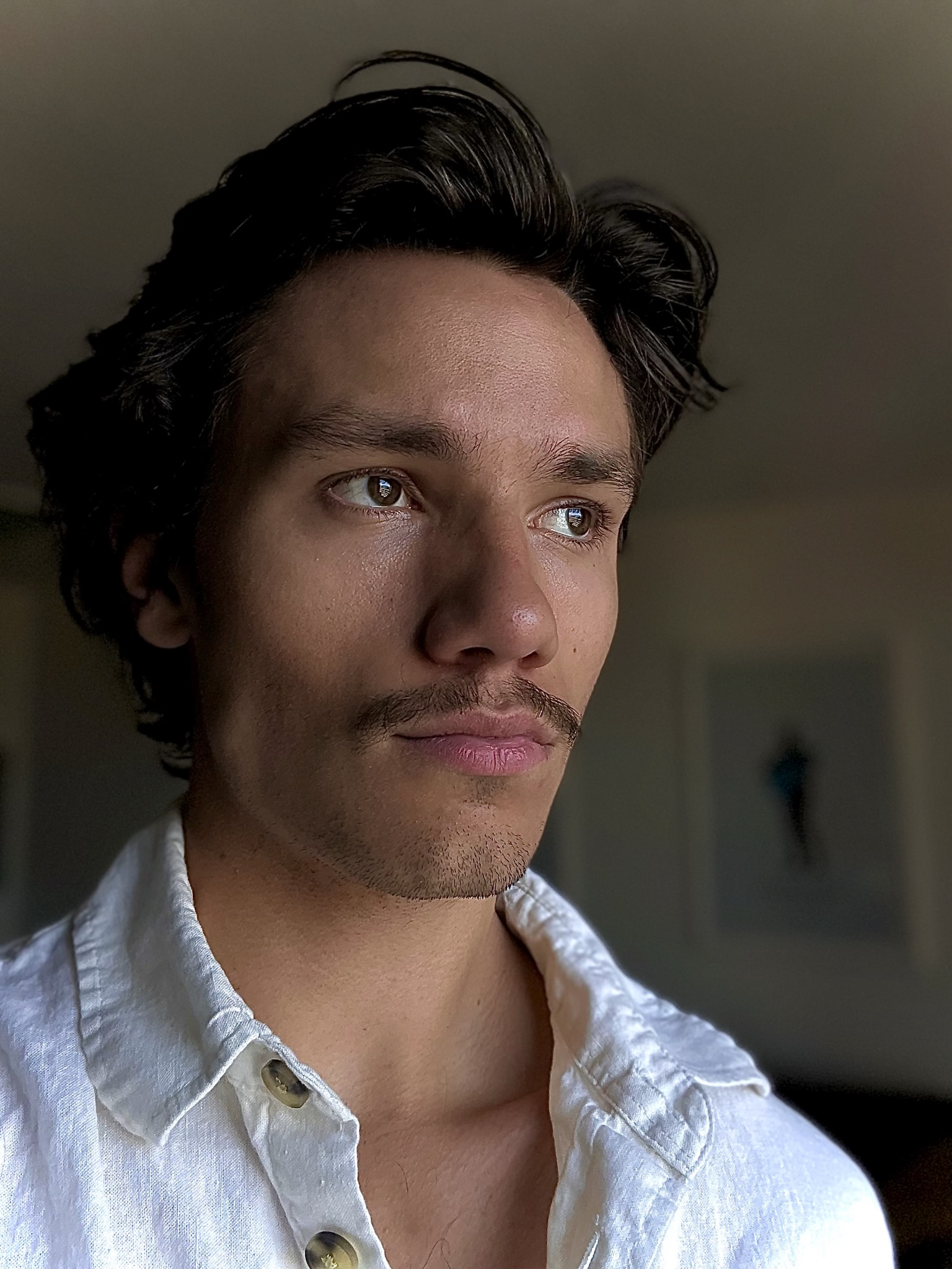 actor Aidan Williamson large photo