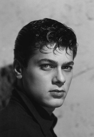 actor Tony Curtis large photo