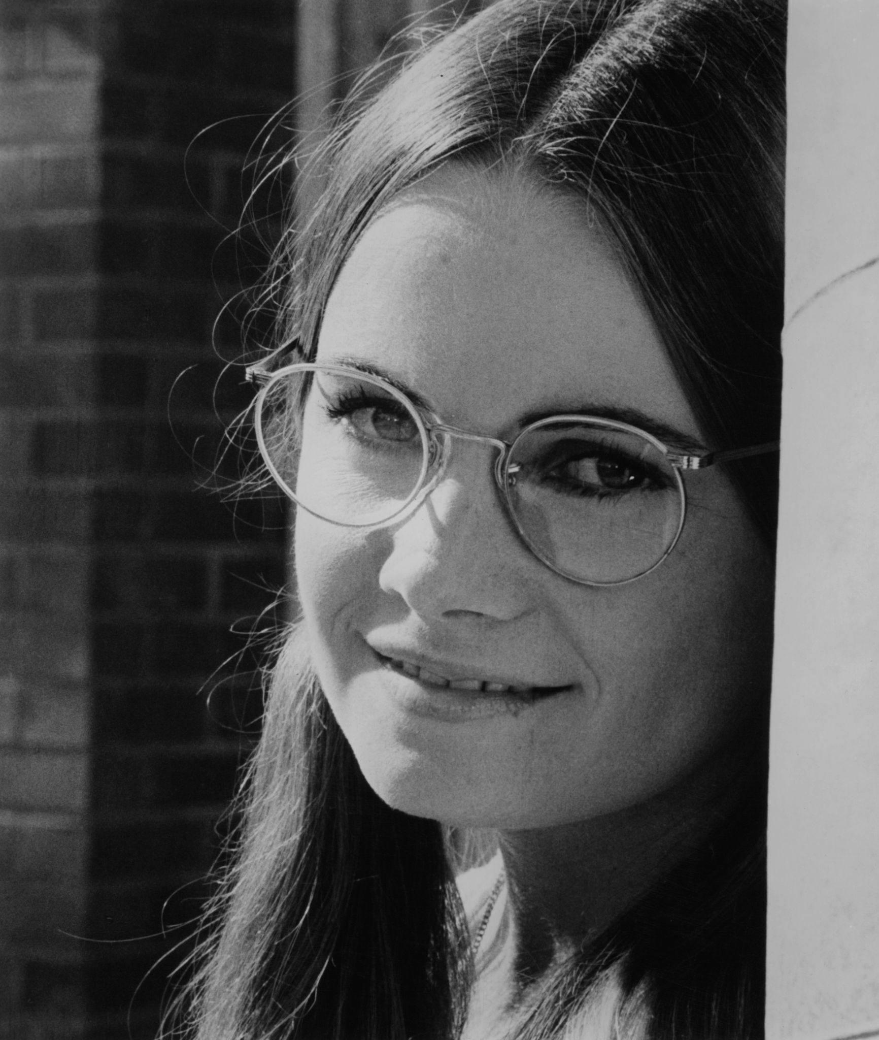 actor Dianne Hull large photo