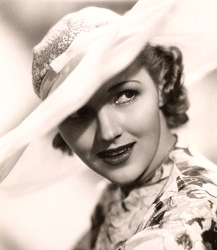 actor Astrid Allwyn large photo