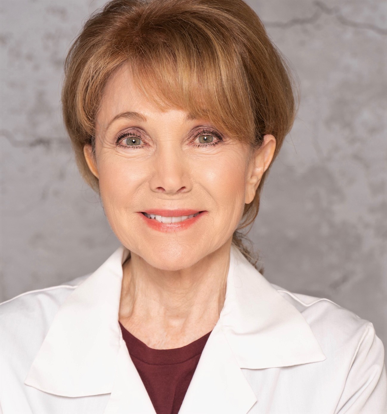 actor Janet Wood large photo