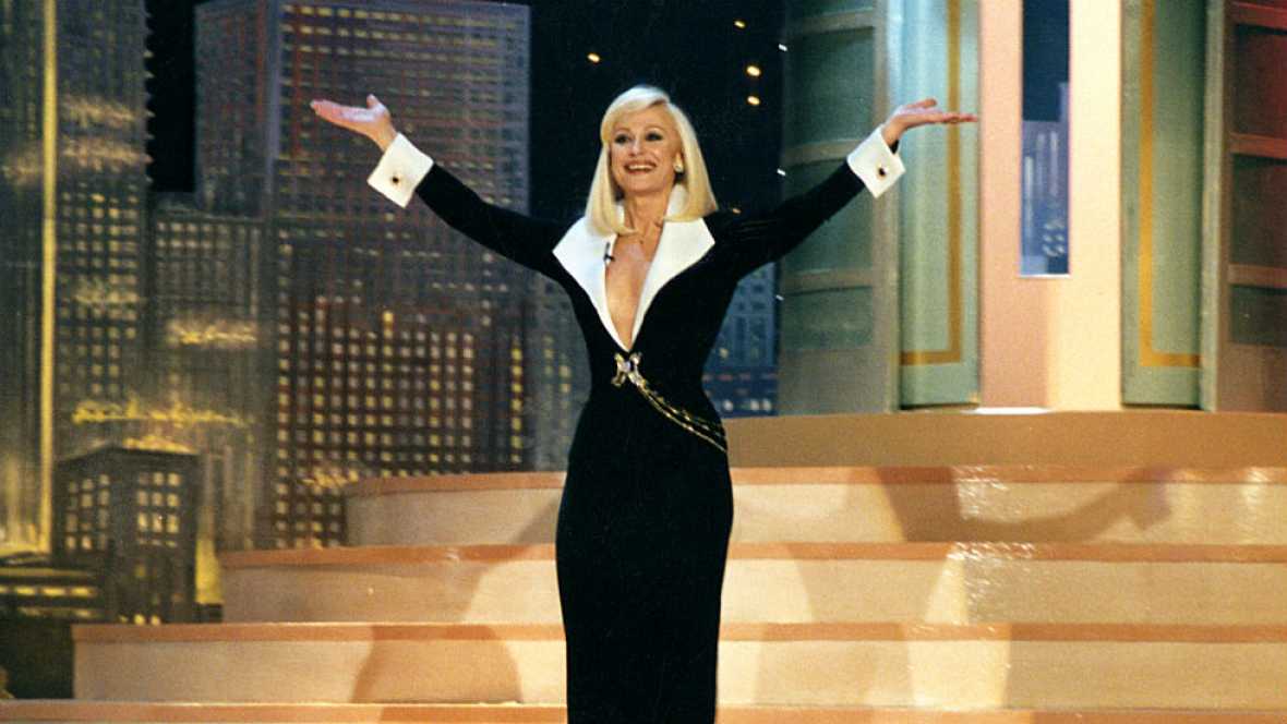 actor Raffaella Carrà large photo