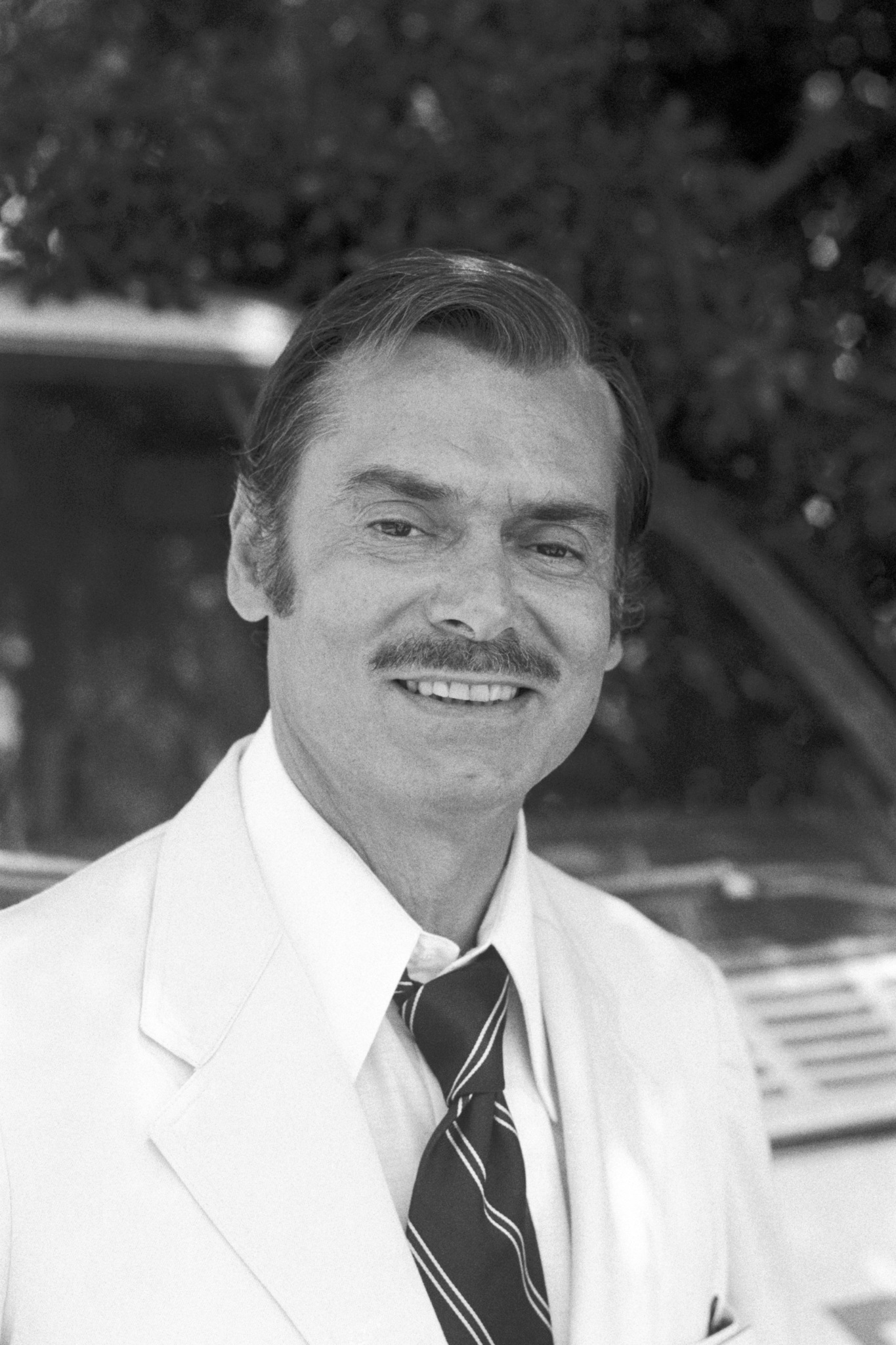 actor Martin E. Brooks large photo