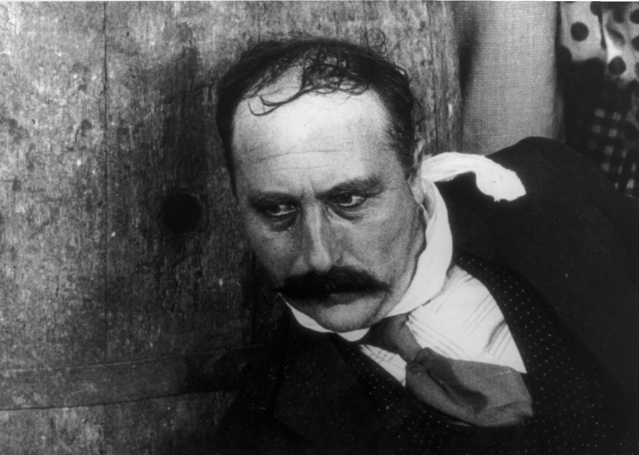 actor Edmund Breon large photo