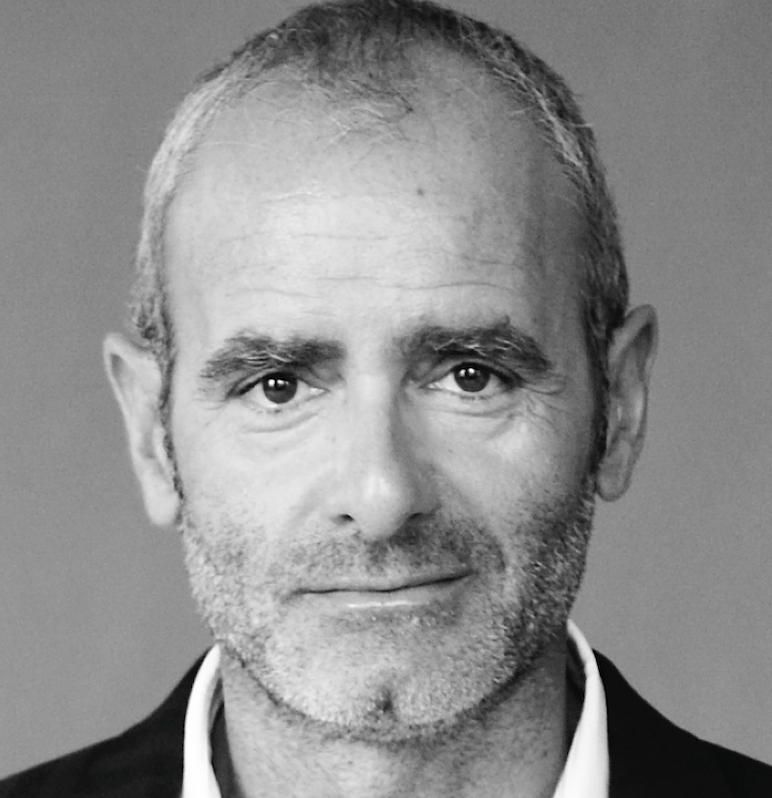 actor Roc Lafortune large photo