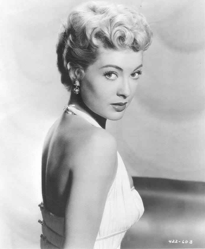 actor Lori Nelson large photo