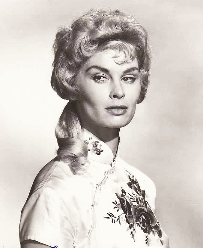 actor Irish McCalla large photo