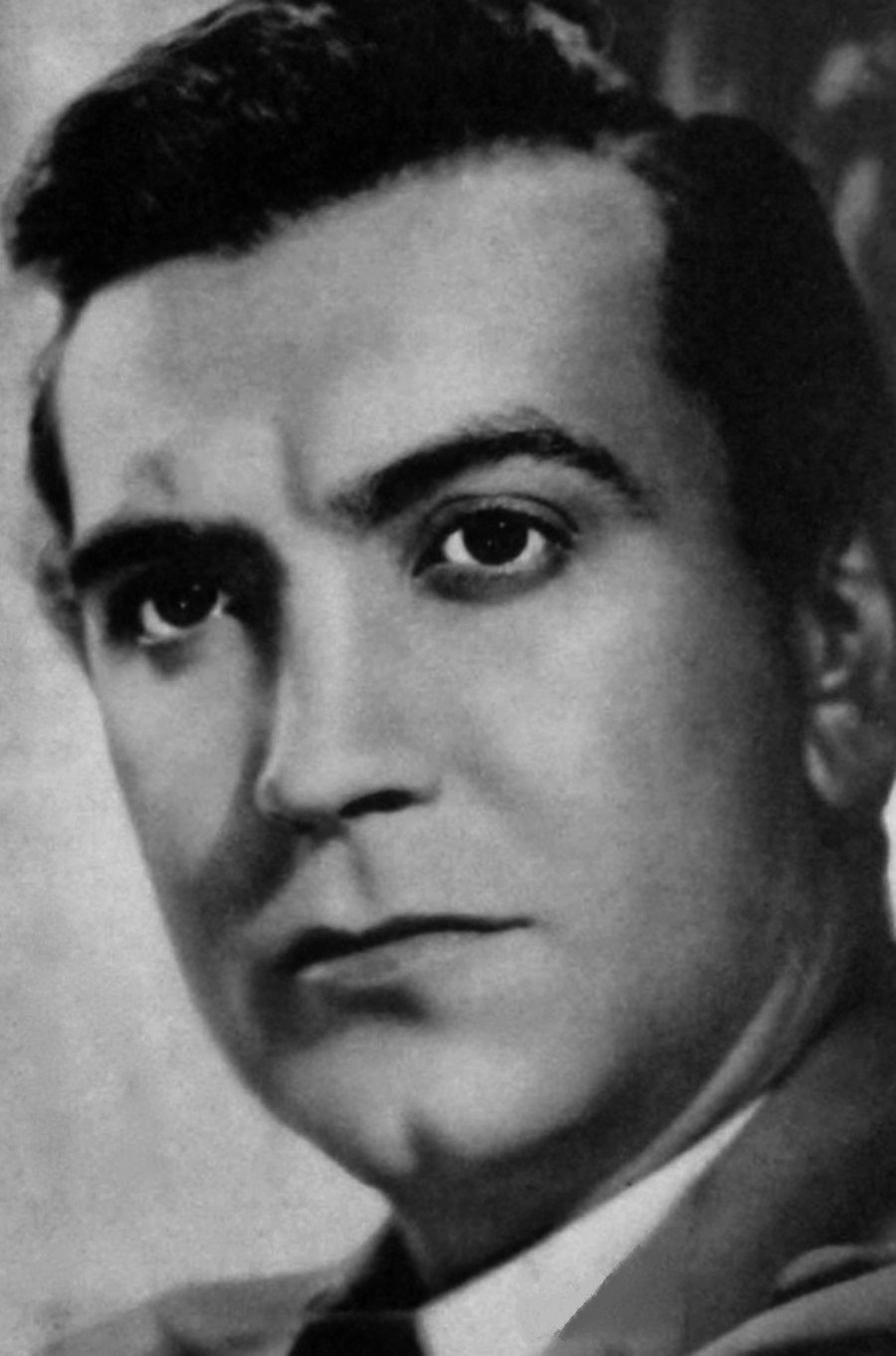 actor Carlos Cores large photo