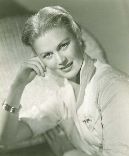 actor Joan Caulfield large photo