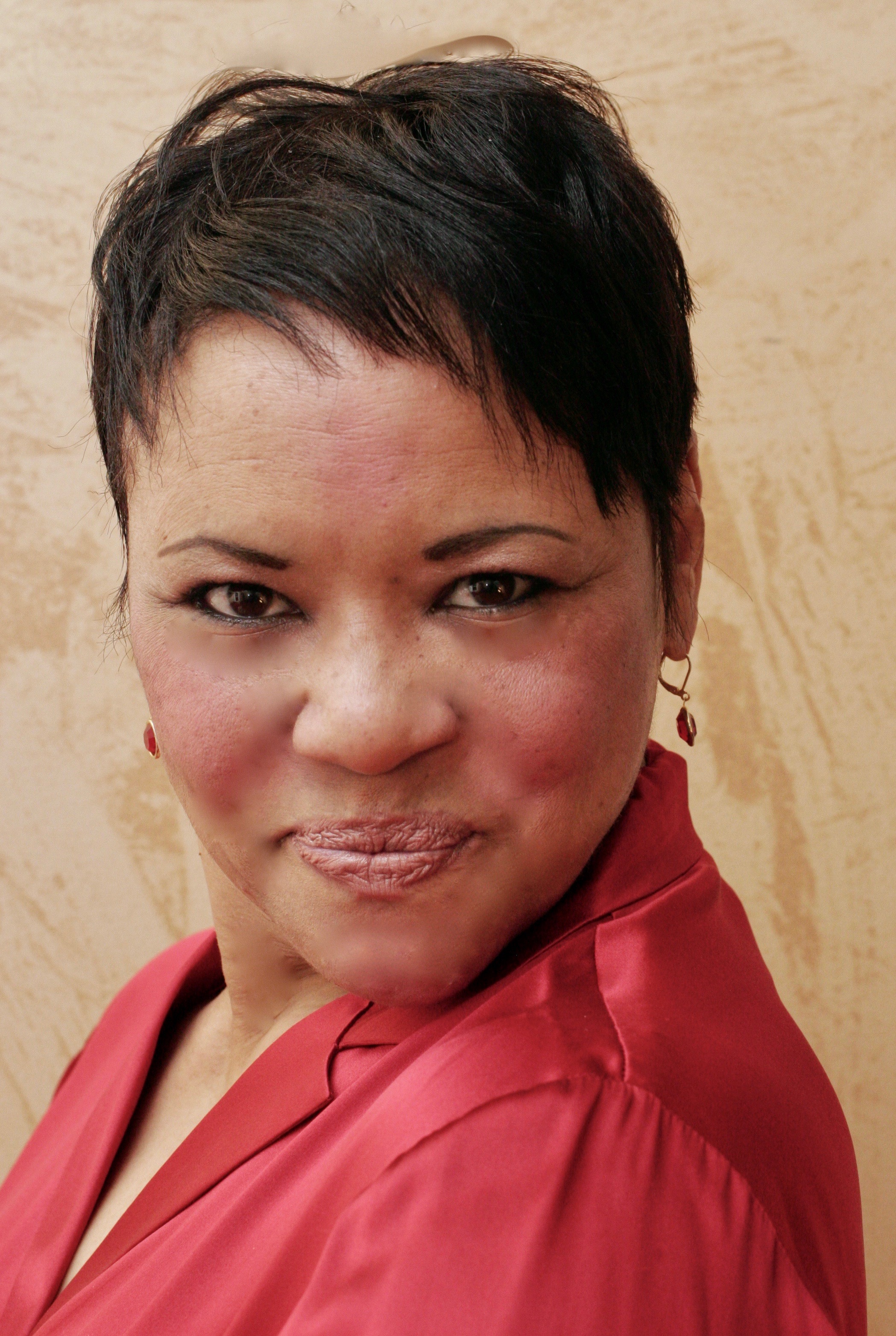 actor Caroline Clay large photo