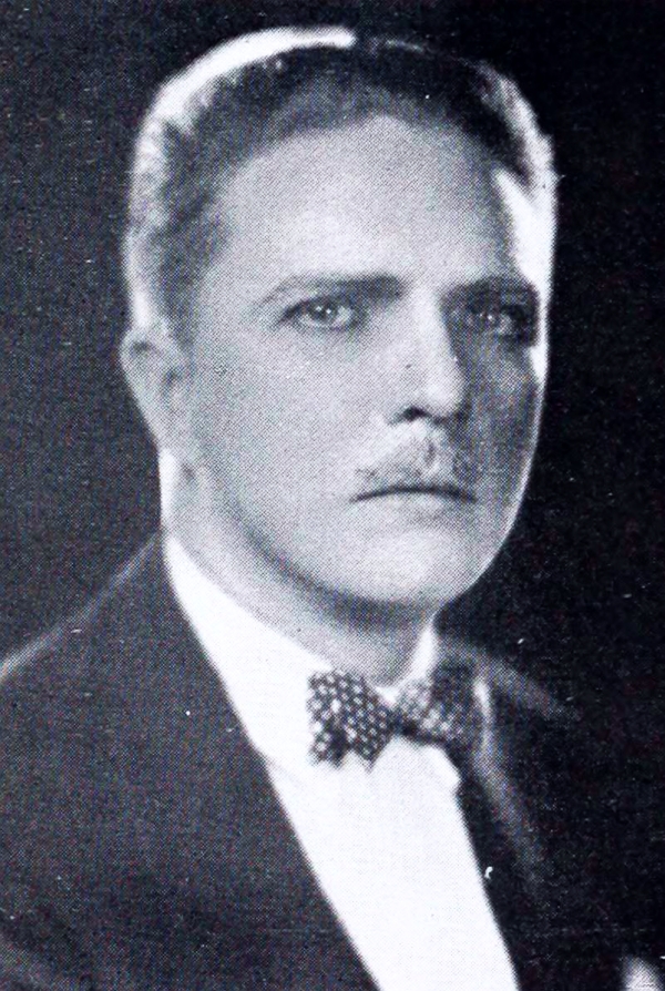 actor William Bailey large photo