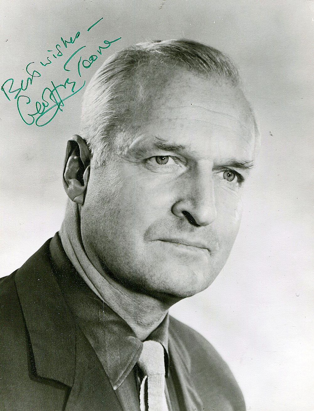actor Geoffrey Toone large photo