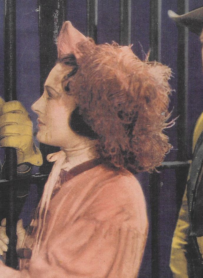 actor Geneva Mitchell large photo