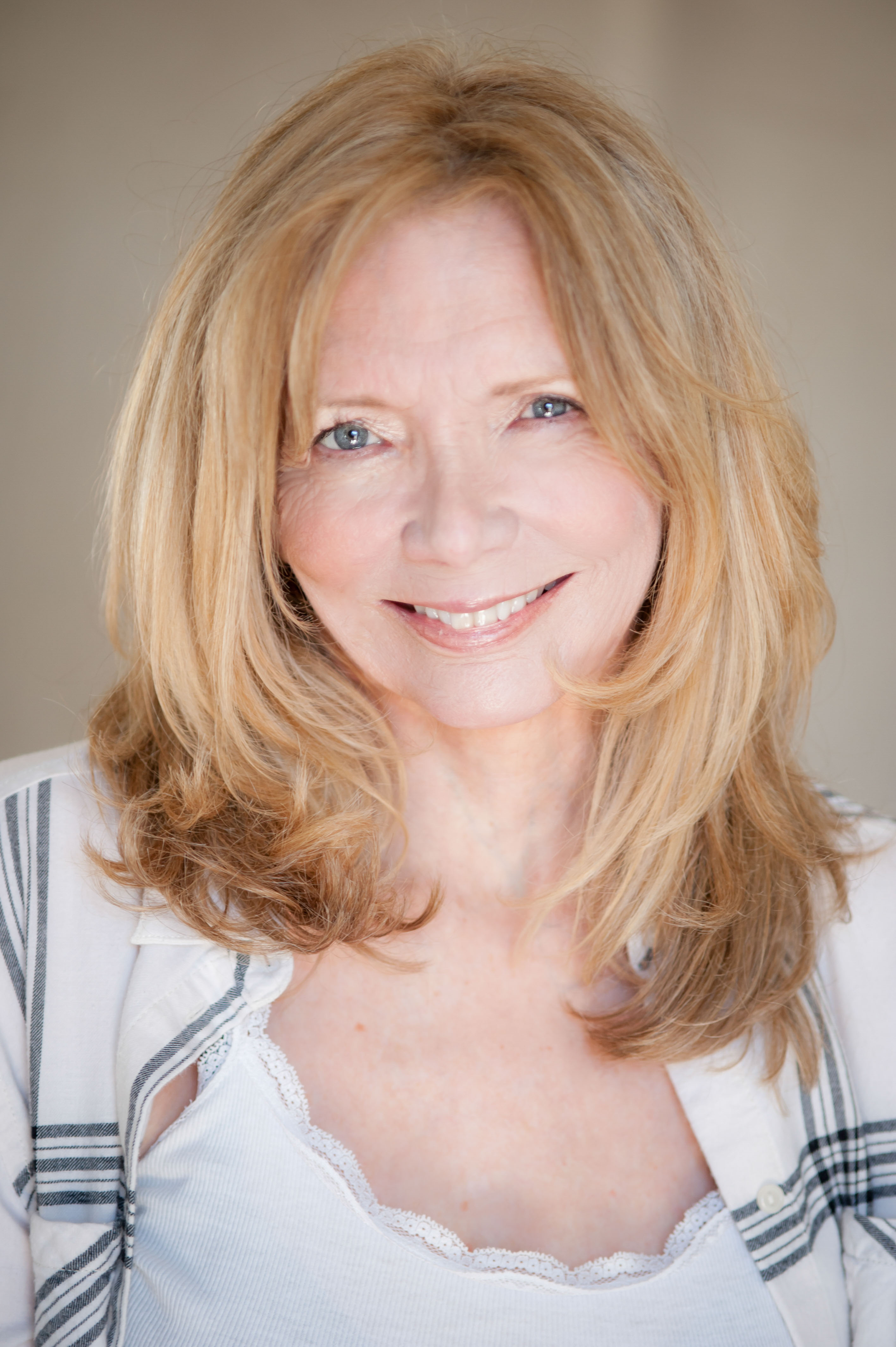 actor Pamela Brown large photo