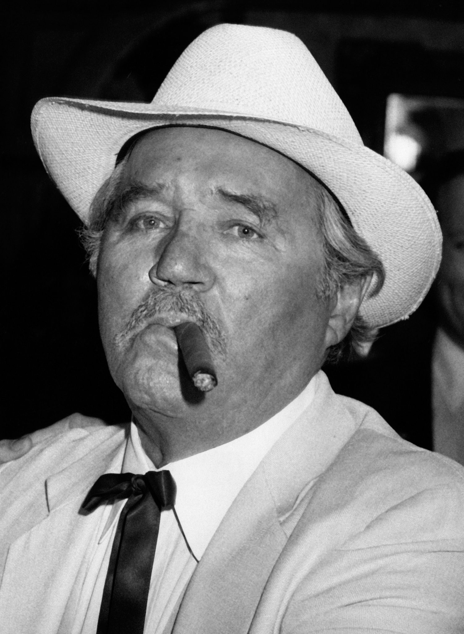 actor Howard Duff large photo