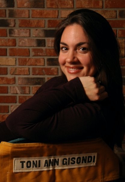 actor Toni Ann Gisondi large photo