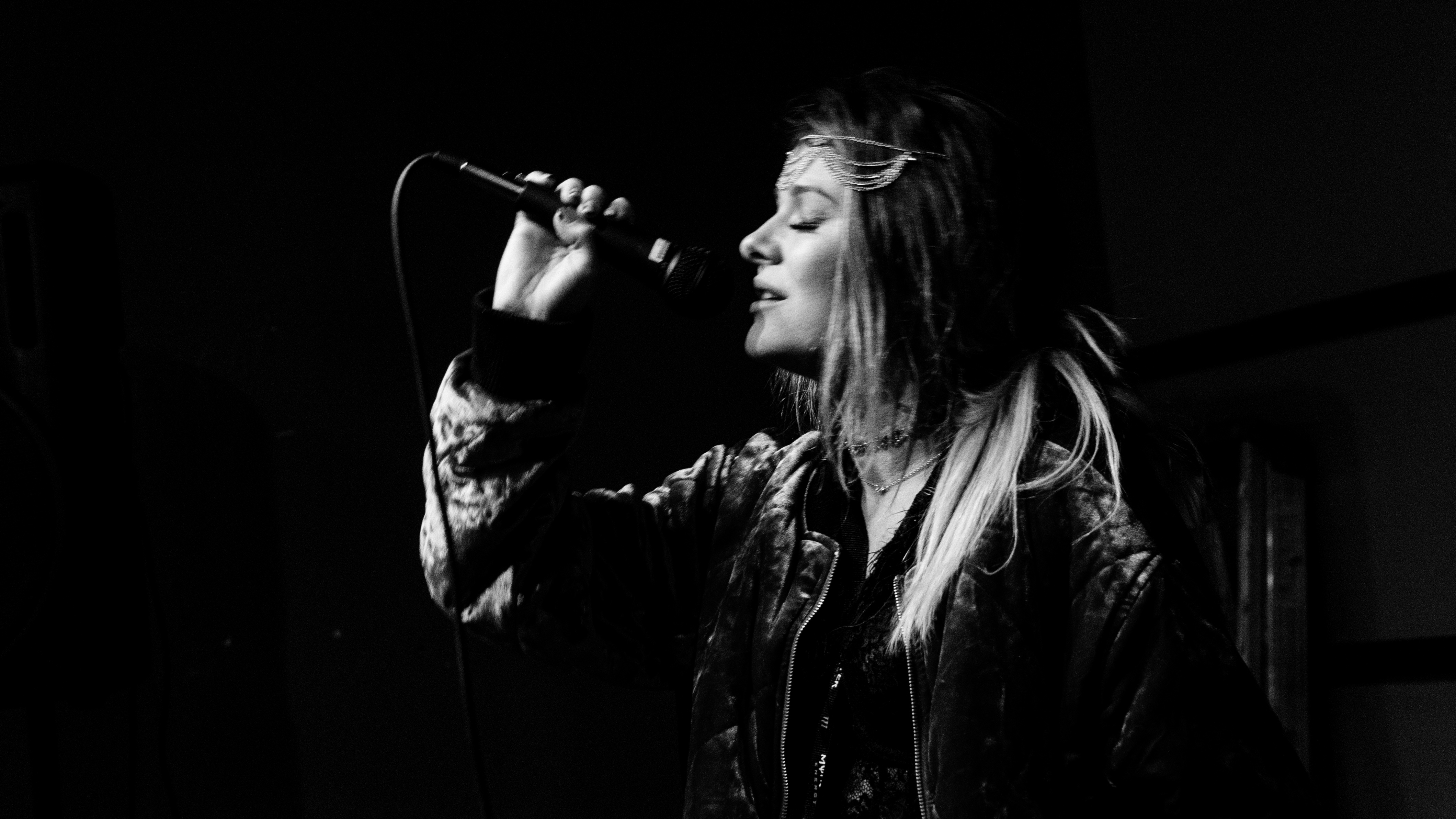 actor Ruby Chase large photo