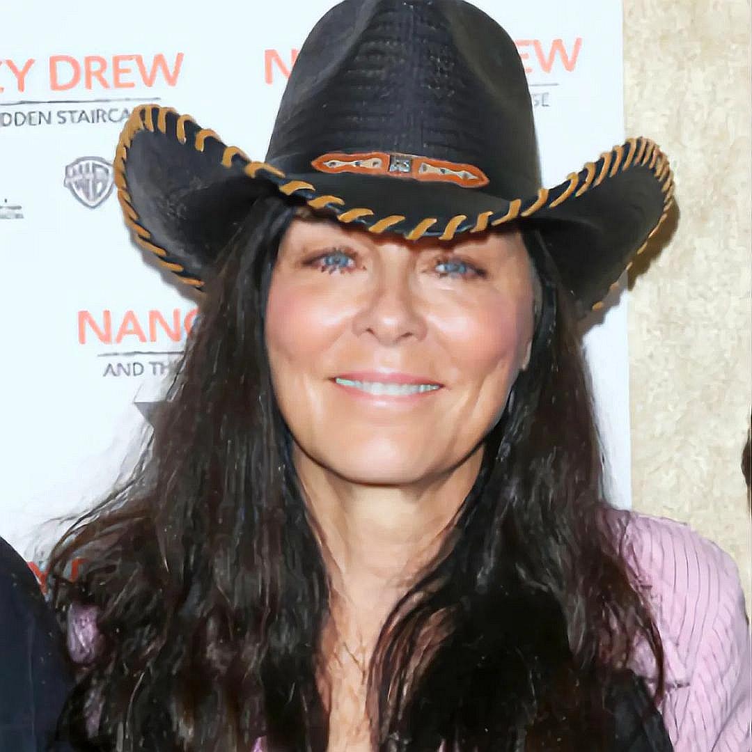 actor Katt Shea large photo