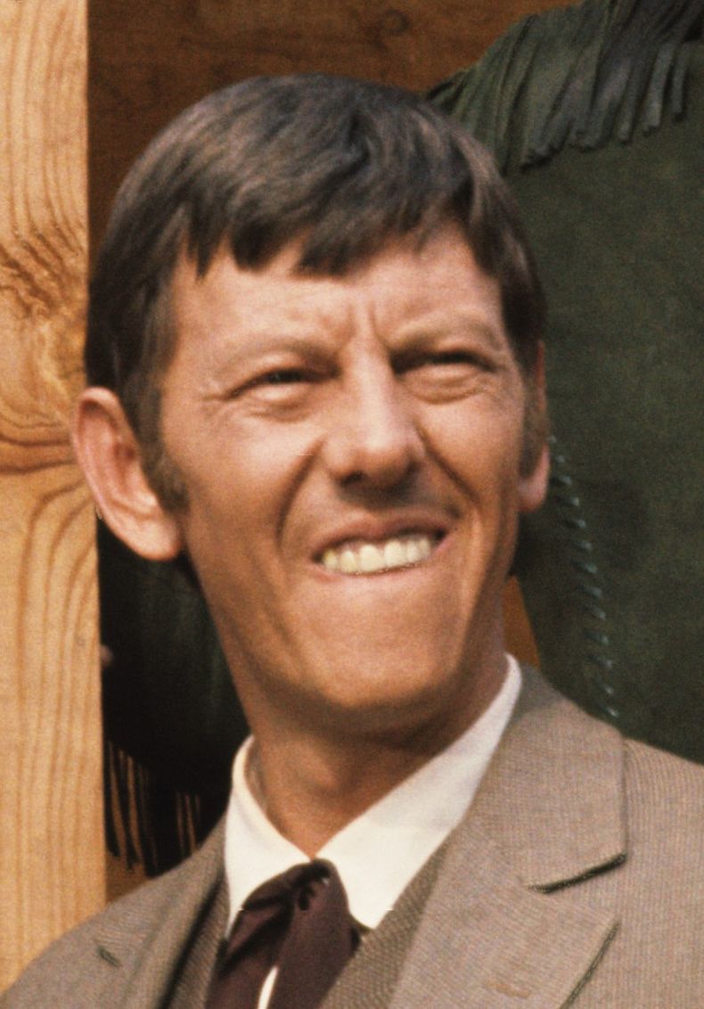 actor Hoke Howell large photo