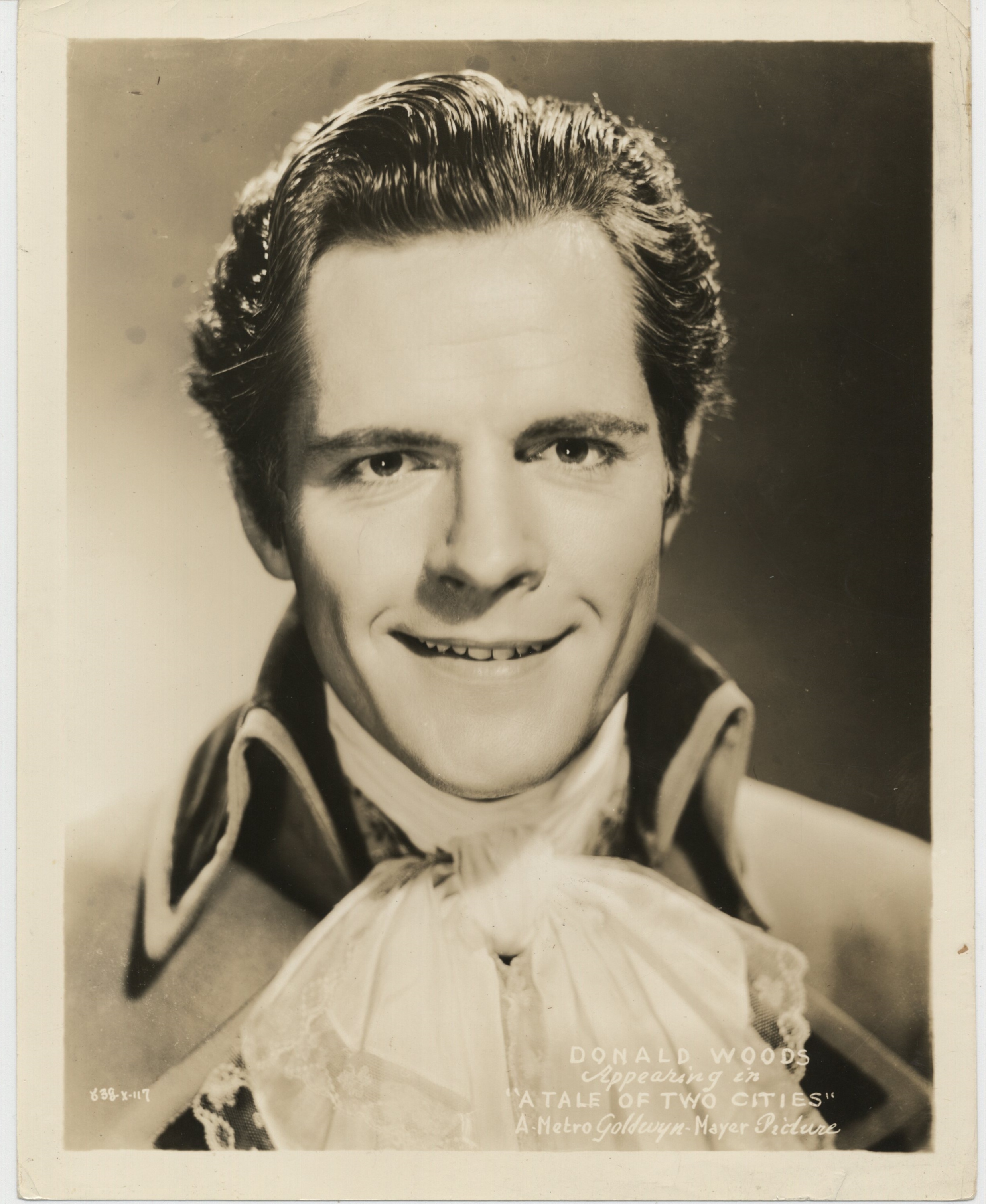 actor Donald Woods large photo