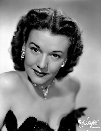 actor Dorothy Shay large photo