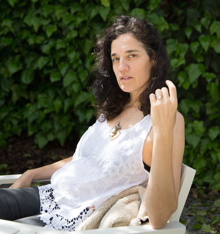 actor Amanda Cole large photo