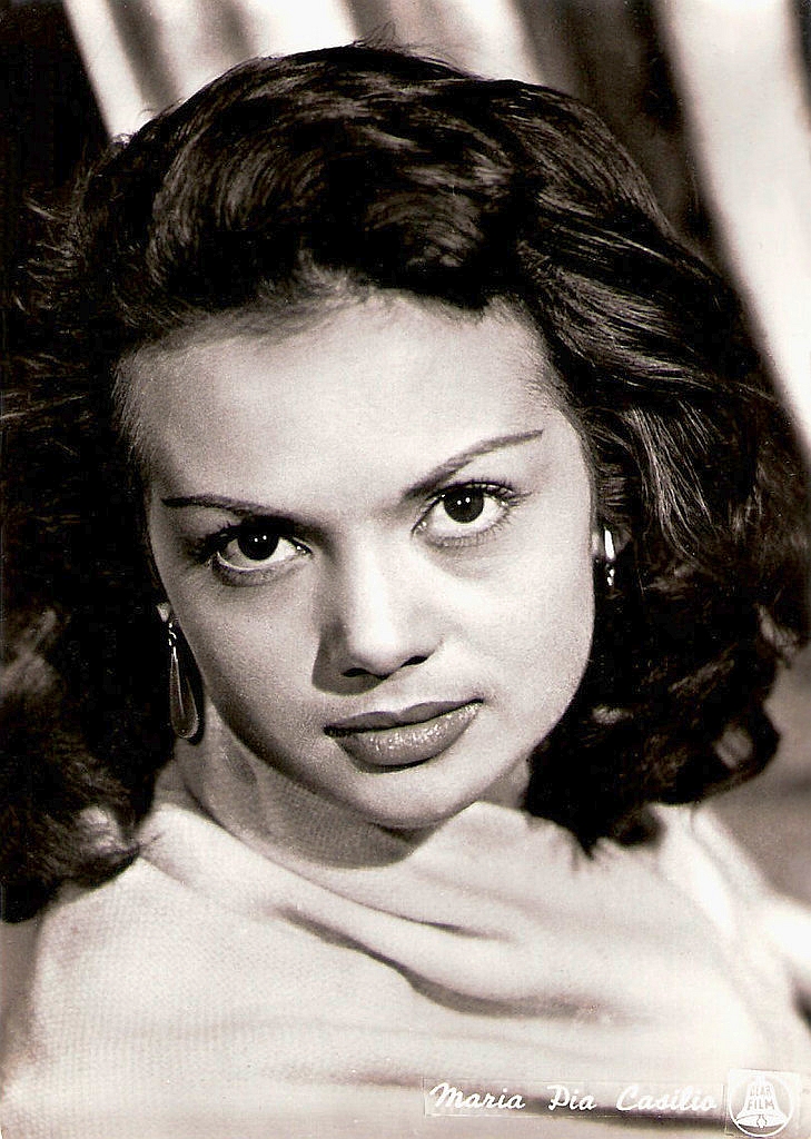 actor Maria Pia Casilio large photo