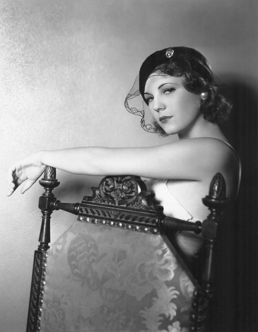 actor Ruth Hall large photo